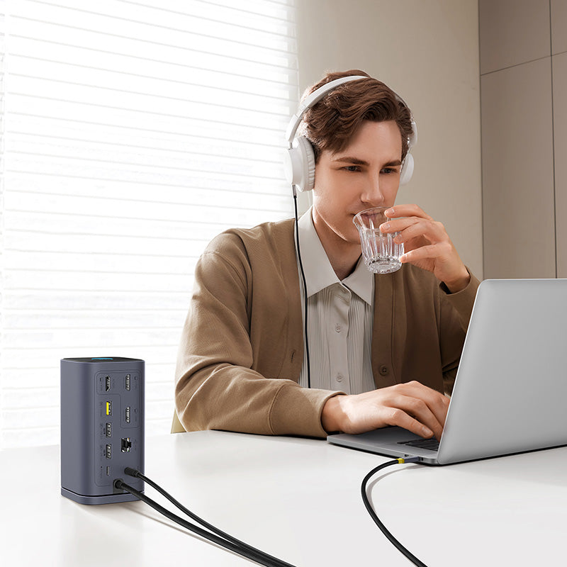 Dokovací stanice 11v1 Baseus Spacemate 100W 2xUSB-C, 4xUSB, 3xHDMI, 1xRJ45, 3,5mm jack šedá