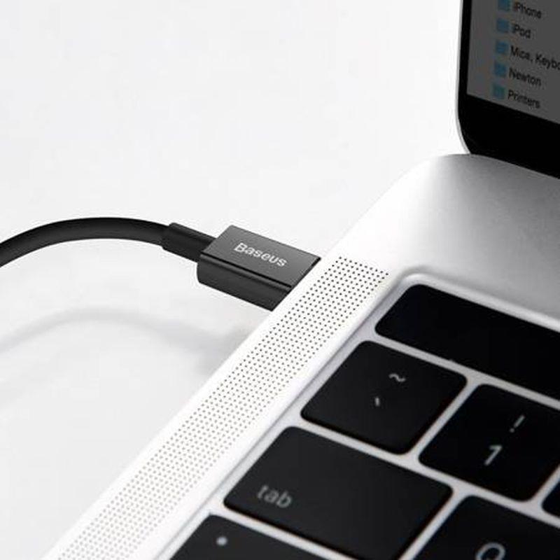 Kabel Baseus Superior - použití s notebookem